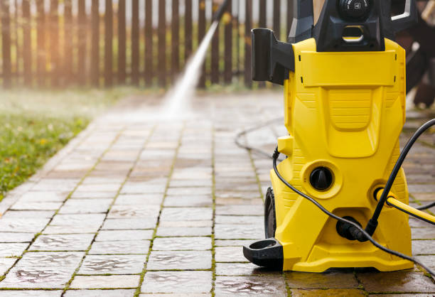 Best Pool Deck Cleaning in Butler, MO